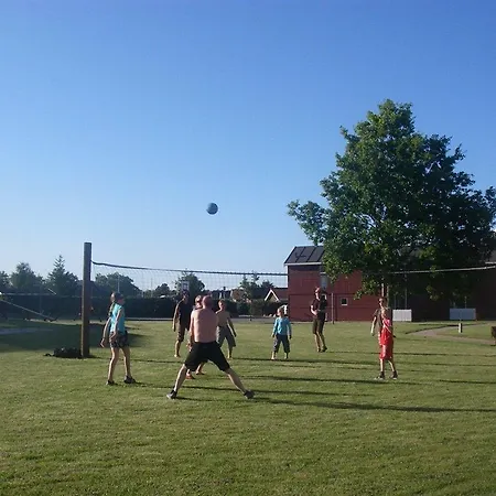 ホリデーパーク & Vandland 3*